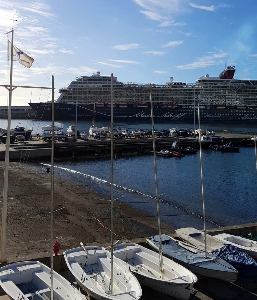 Mein Schiff 1